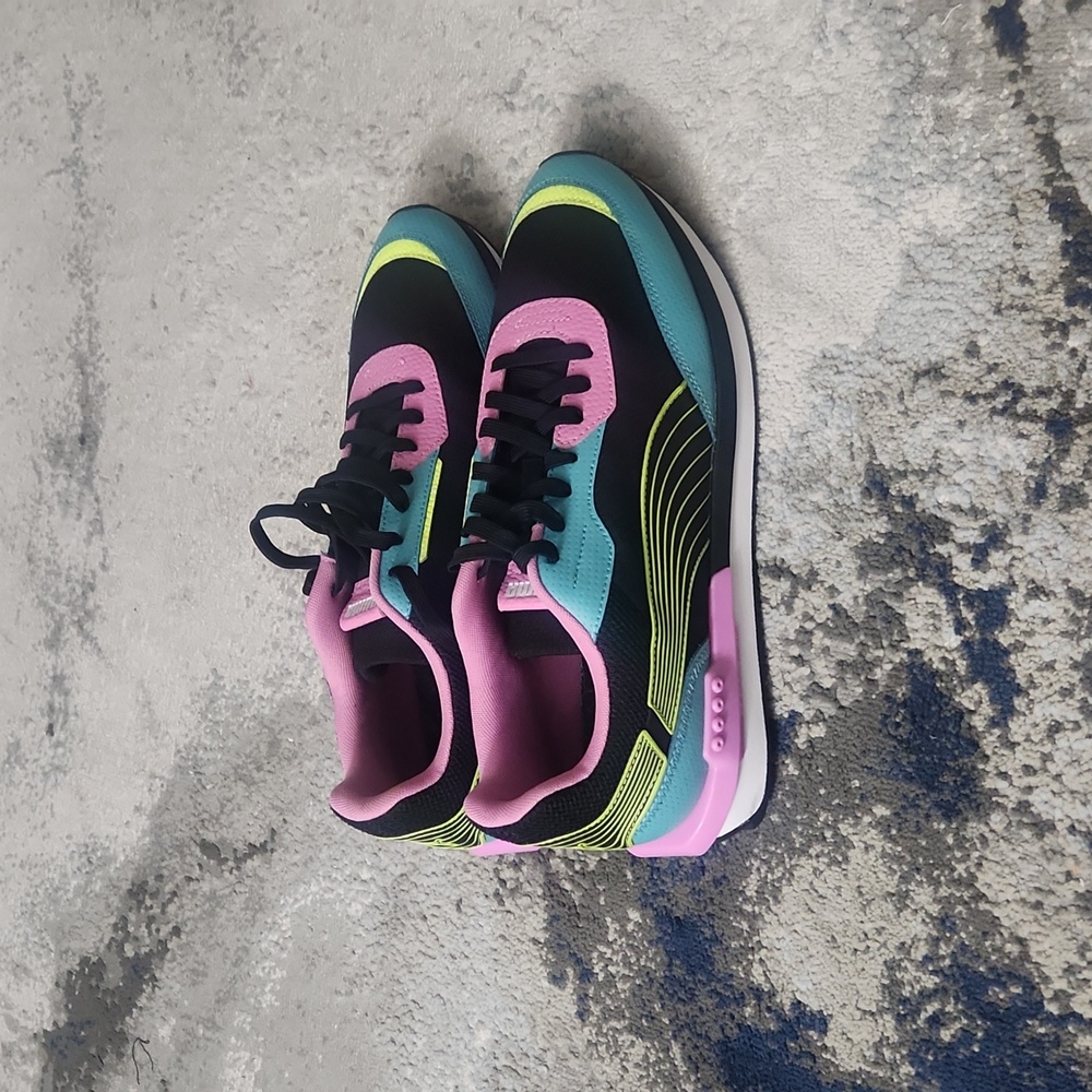 Men multicolored size 12 puma